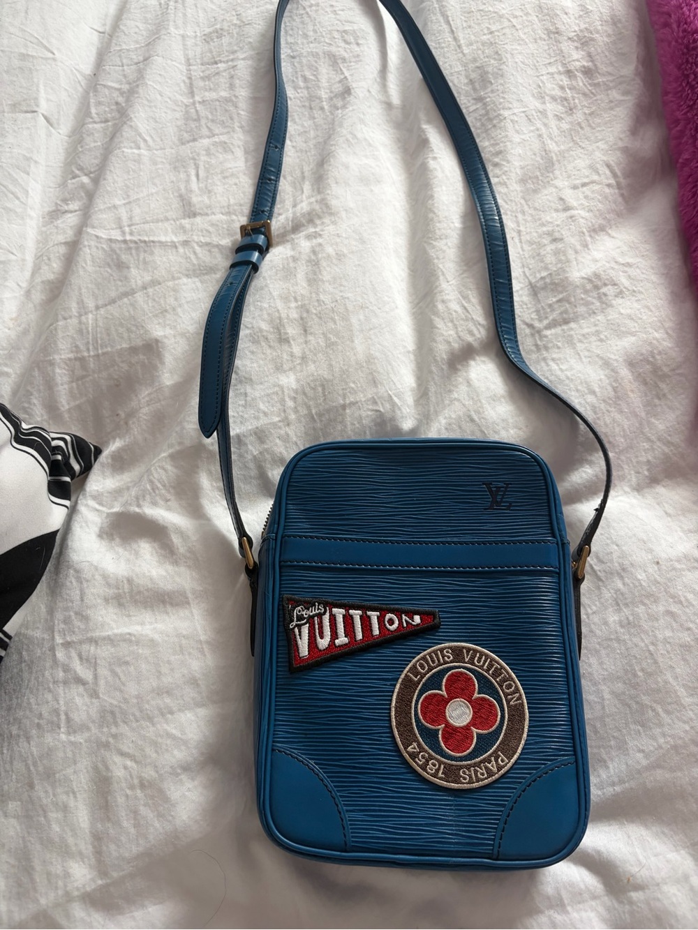 Louis Vuitton Blue Epi Leather crossbody Messenger Bag with Patch Accents